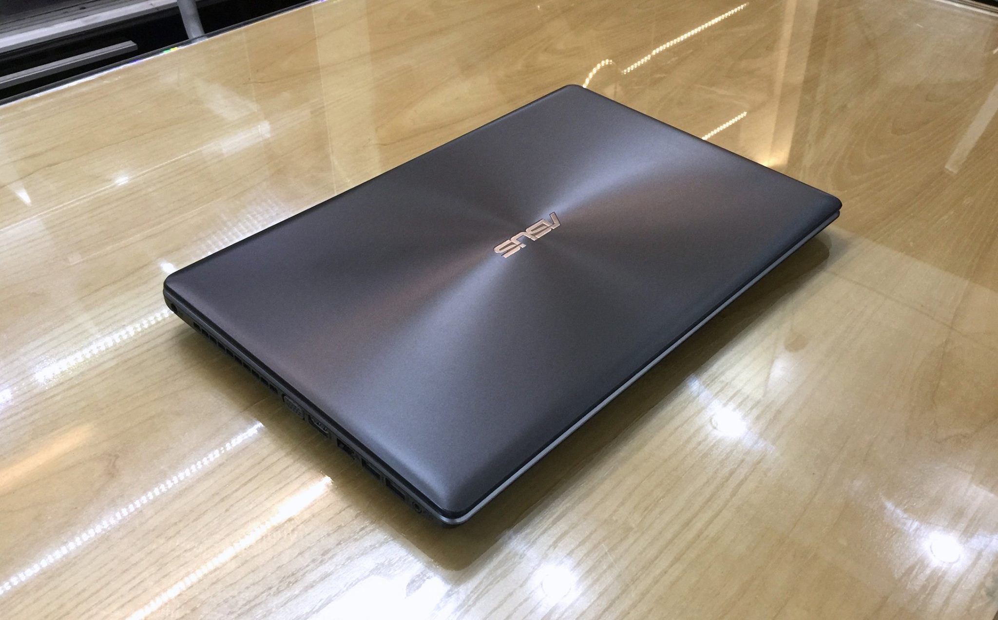 Laptop Asus X550LB-5.jpg